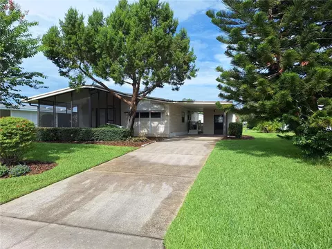 432 Santa Fe Rd E, Tavares, FL 32778