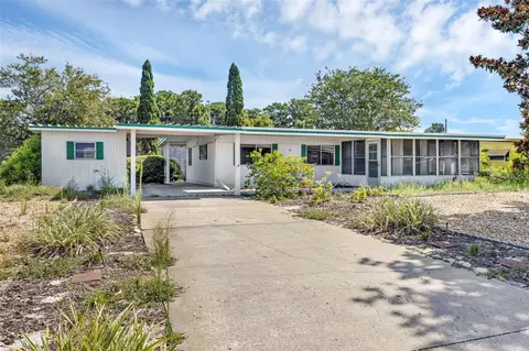 2412 Vindale Rd, Tavares, FL 32778