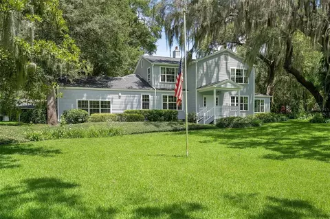 9223 Silver Lake Dr, Leesburg, FL 34788