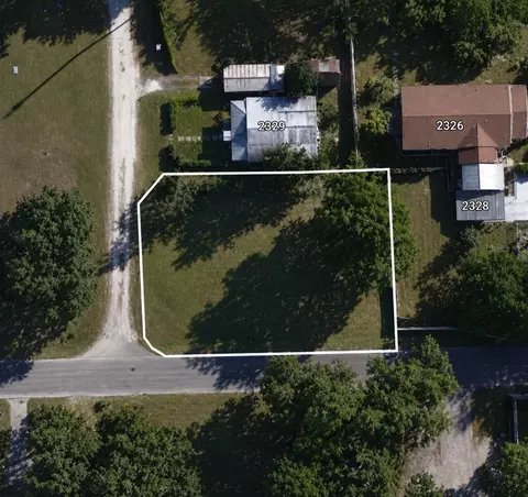 Gaskins Street, Leesburg, FL 34748
