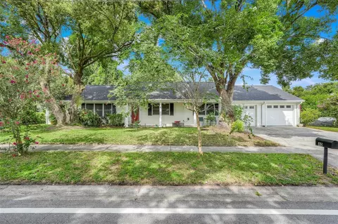 40 N Triplet Lake Dr, Casselberry, FL 32707