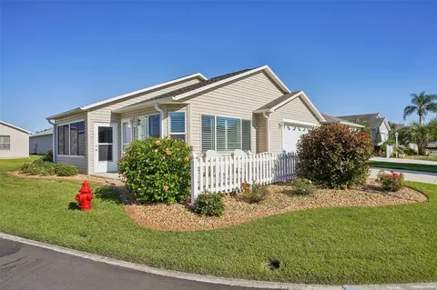 1001 Greyford Ln, The Villages, FL 32162