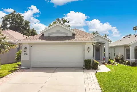 1017 Saint Ives Ct, Mount Dora, FL 32757