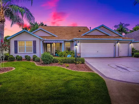 2062 Ridge Spring Dr, The Villages, FL 32162