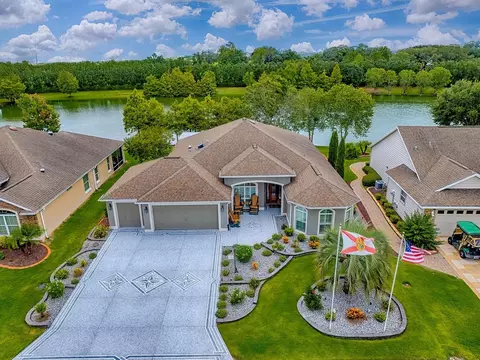 2602 Montclair Ln, The Villages, FL 32162