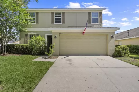 2215 Natoma Blvd, Mount Dora, FL 32757