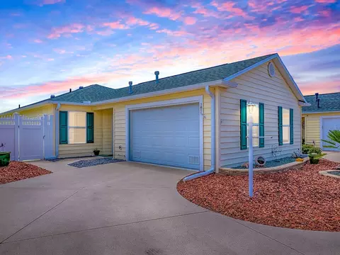1411 Conchas Dr, The Villages, FL 32162
