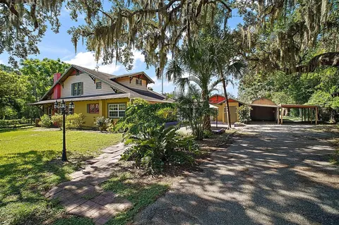 150 E Charlotte Ave, Eustis, FL 32726