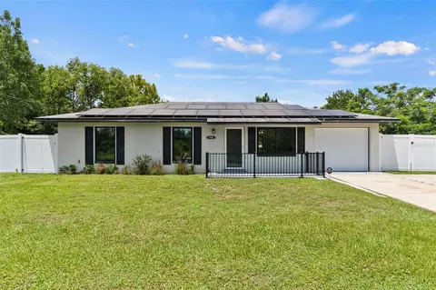 1550 Palm Ave, Tavares, FL 32778