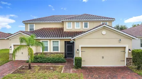 2137 Lake Side Ave, Davenport, FL 33837