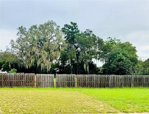 E Laurel Avenue, Howey In The Hills, FL 34737