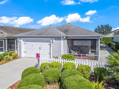 1999 Kelmscott St, The Villages, FL 32162