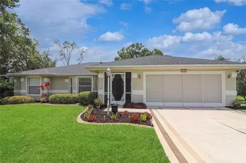 21605 King Henry Ave, Leesburg, FL 34748