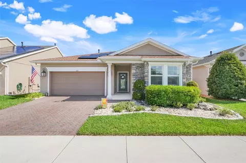 815 Hidden Moss Dr, Groveland, FL 34736