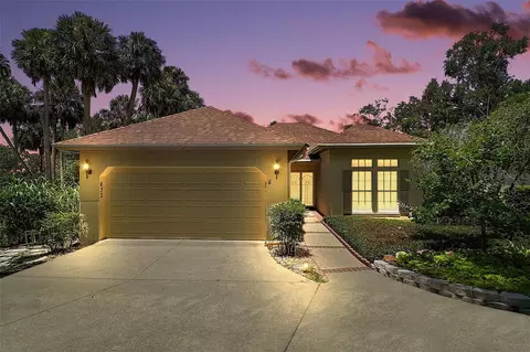 633 Sandlake Ct, Mount Dora, FL 32757