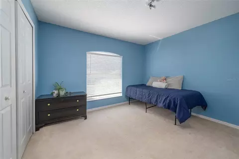 Bedroom - 5041 Pine Needle Dr, Mascotte, FL 34753 photo 4 of 7