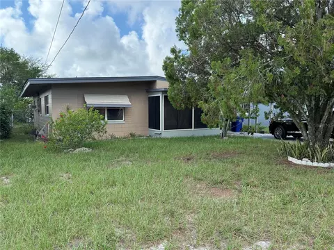 1117 Oakland, Tavares, FL 32778
