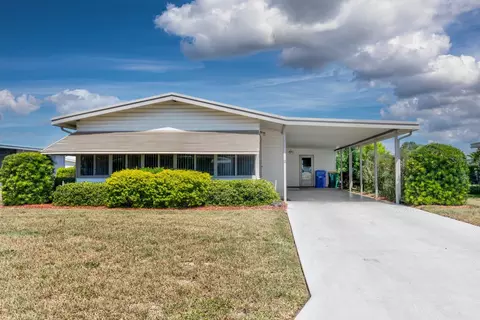 1543 Apache Cir, Tavares, FL 32778