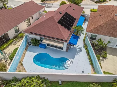 632 Delgado Ave, Lady Lake, FL 32159