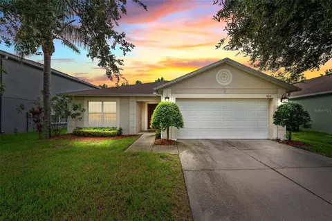 520 Windrose Dr, Orlando, FL 32824