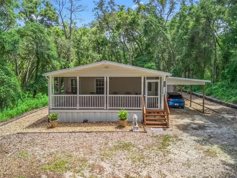 4214 Joslyn Ln, Lady Lake, FL 32159