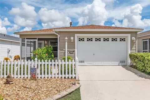 305 Starr Ln, The Villages, FL 32162