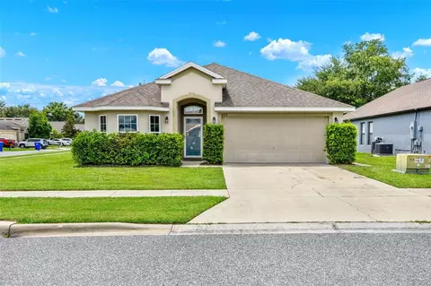 4229 Barnsley Ln, Tavares, FL 32778