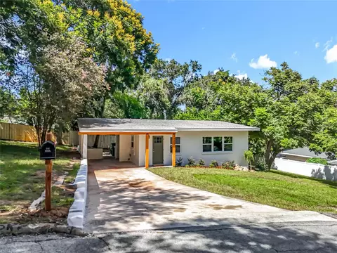 1607 Lakeview Ct, Eustis, FL 32726