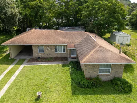 906 Oak Dr, Leesburg, FL 34748
