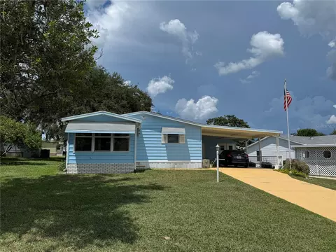1522 Hillcrest Dr, Lady Lake, FL 32159