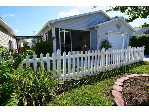 1647 Duran Dr, The Villages, FL 32162