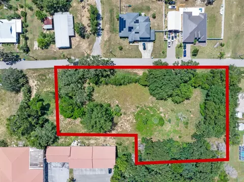 8 Th St, Montverde, FL 34756