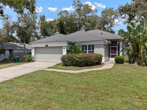 605 John Thomas Ave, Deland, FL 32724