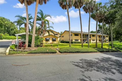 110 N Tremain St #208, Mount Dora, FL 32757
