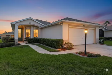 27536 Stoney Brook Dr, Leesburg, FL 34748