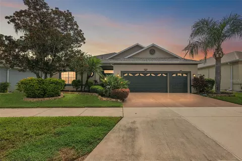 3818 St Emma Ct, Leesburg, FL 34748