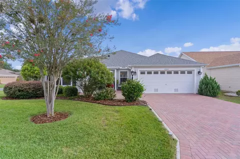 3301 Berkeley Ln, The Villages, FL 32162