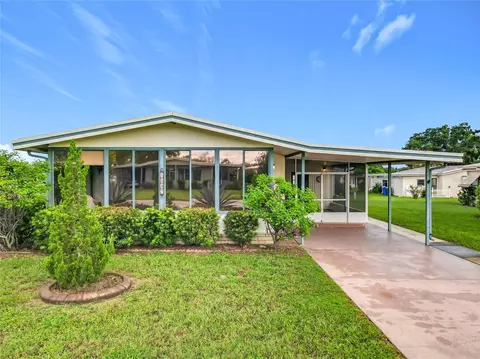 1547 Apache Cir, Tavares, FL 32778