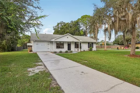 11802 Ocklawaha Dr, Leesburg, FL 34788