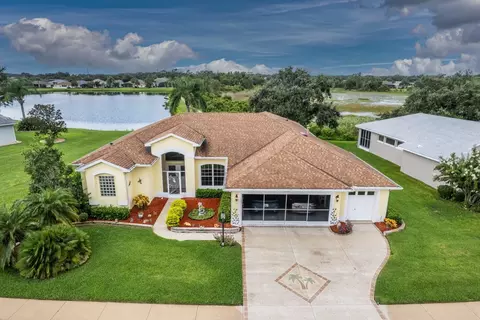 27207 Nostalgia Dr, Leesburg, FL 34748