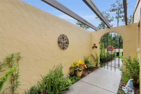 1111 Lakeshore Dr #A3, Eustis, FL 32726