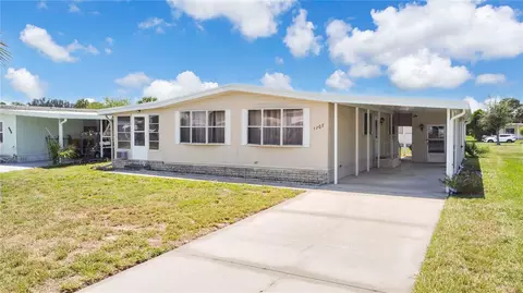 1207 Apache Cir, Tavares, FL 32778