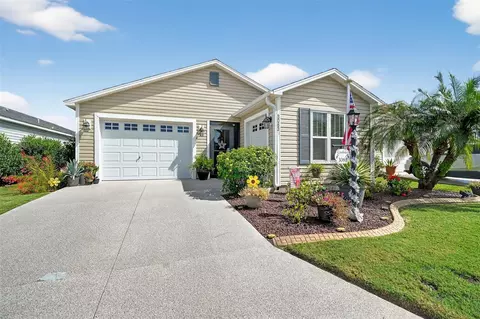 3063 Sweetgum St, The Villages, FL 32163