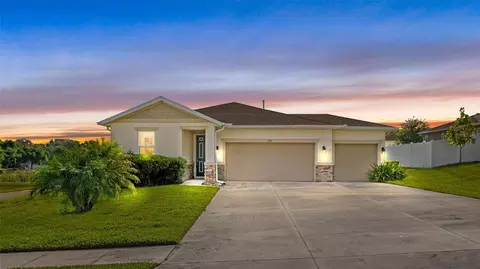 2535 Autumn Stream Dr, Leesburg, FL 34748