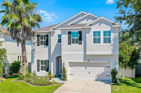 1103 White Water Bay Dr, Groveland, FL 34736