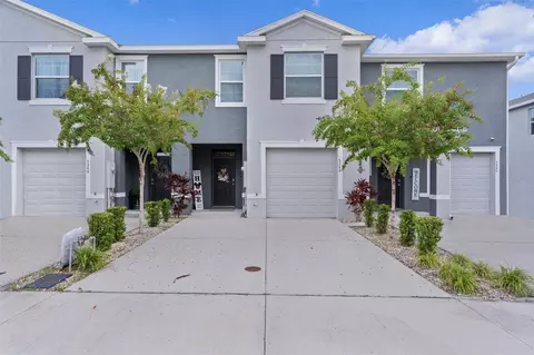 5347 Pinecone Ct, Wildwood, FL 34785