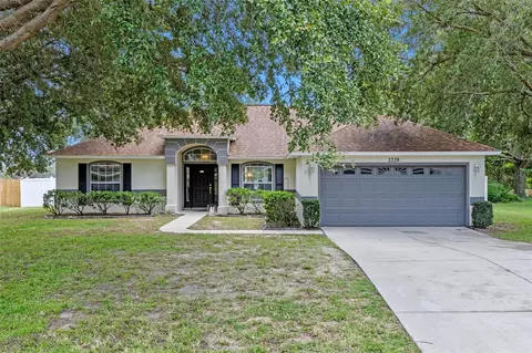 2228 Lake Pointe Cir, Leesburg, FL 34748