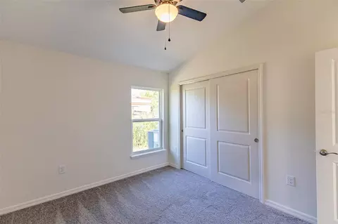 Bedroom - 89 W Central Ave, Webster, FL 33597 photo 3 of 8
