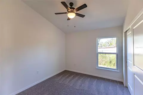 Bedroom - 89 W Central Ave, Webster, FL 33597 photo 6 of 8