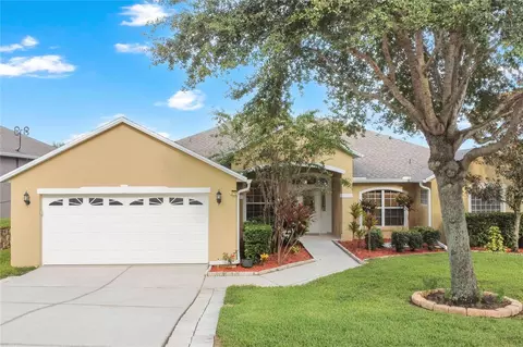 110 Compass Rose Dr, Groveland, FL 34736
